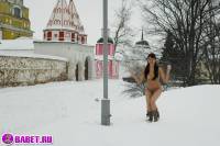 порно фотосессия Фото обнаженной целки на людях фото-30.йпг