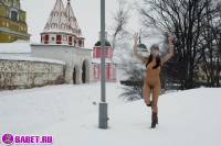 порно фотосессия Фото обнаженной целки на людях фото-31.йпг