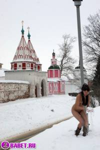 порно фотосессия Фото обнаженной целки на людях фото-68.йпг