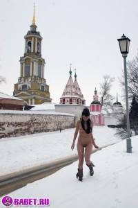 порно фотосессия Фото обнаженной целки на людях фото-89.йпг