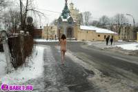 порно фотосессия 18 летняя целка ходит по окраине москвы фото-12.йпг