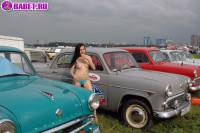 порно фотосессия Голая целка на московской авто выставке фото-10.йпг