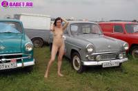 порно фотосессия Голая целка на московской авто выставке фото-37.йпг