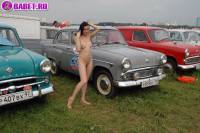 порно фотосессия Голая целка на московской авто выставке фото-39.йпг
