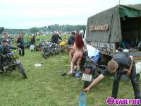 порно фотосессия Две проститутки приехали на мото шоу фото-28.йпг