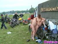 порно фотосессия Две проститутки приехали на мото шоу фото-42.йпг