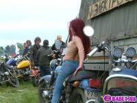 порно фотосессия Две проститутки приехали на мото шоу фото-4.йпг