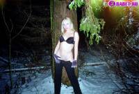 порно фотосессия Голые ночью в зимнем лесу фото-12.йпг
