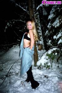 порно фотосессия Голые ночью в зимнем лесу фото-14.йпг