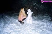 порно фотосессия Голые ночью в зимнем лесу фото-35.йпг