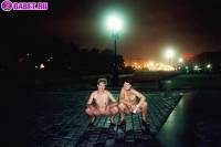 порно фотосессия Две голые девченки приехали покорять москву фото-58.йпг