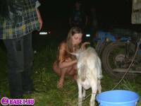 порно фотосессия Русские девчёнки разделись на байкер шоу фото-110.йпг