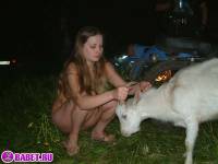 порно фотосессия Русские девчёнки разделись на байкер шоу фото-112.йпг