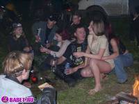 порно фотосессия Русские девчёнки разделись на байкер шоу фото-17.йпг