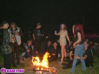 порно фотосессия Русские девчёнки разделись на байкер шоу фото-21.йпг