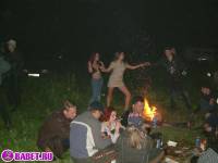 порно фотосессия Русские девчёнки разделись на байкер шоу фото-7.йпг