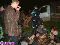 порно фотосессия Русские девчёнки разделись на байкер шоу фото-80.йпг